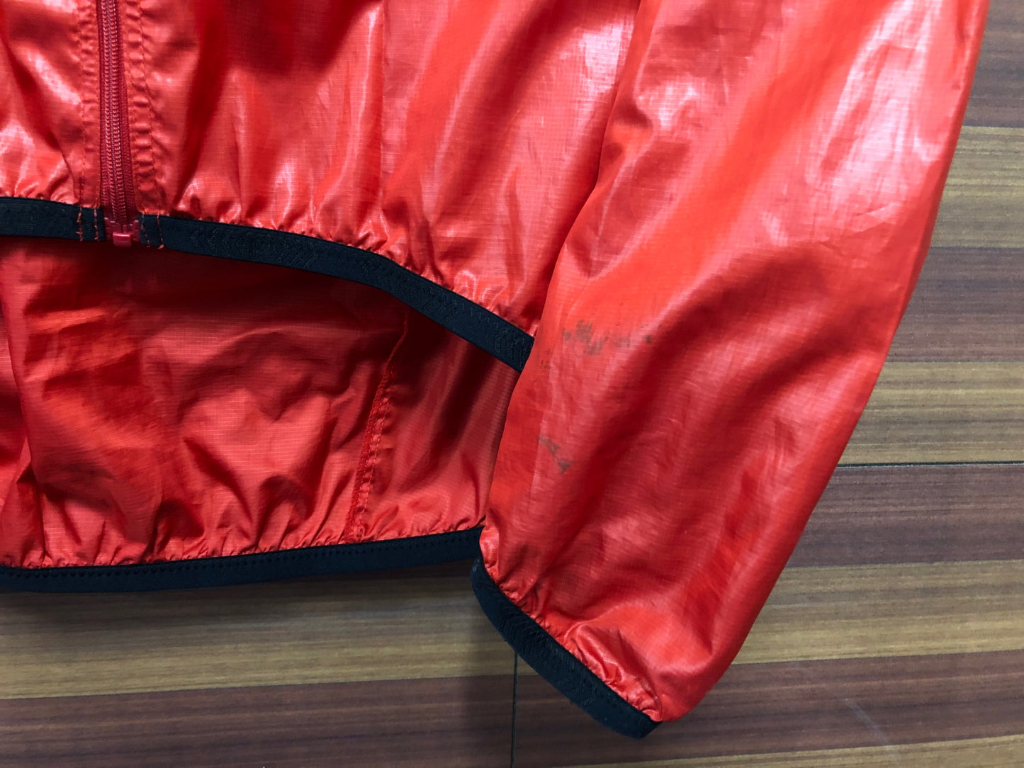 IQ340 レリック reric 長袖ウィンドブレーカー 赤 L