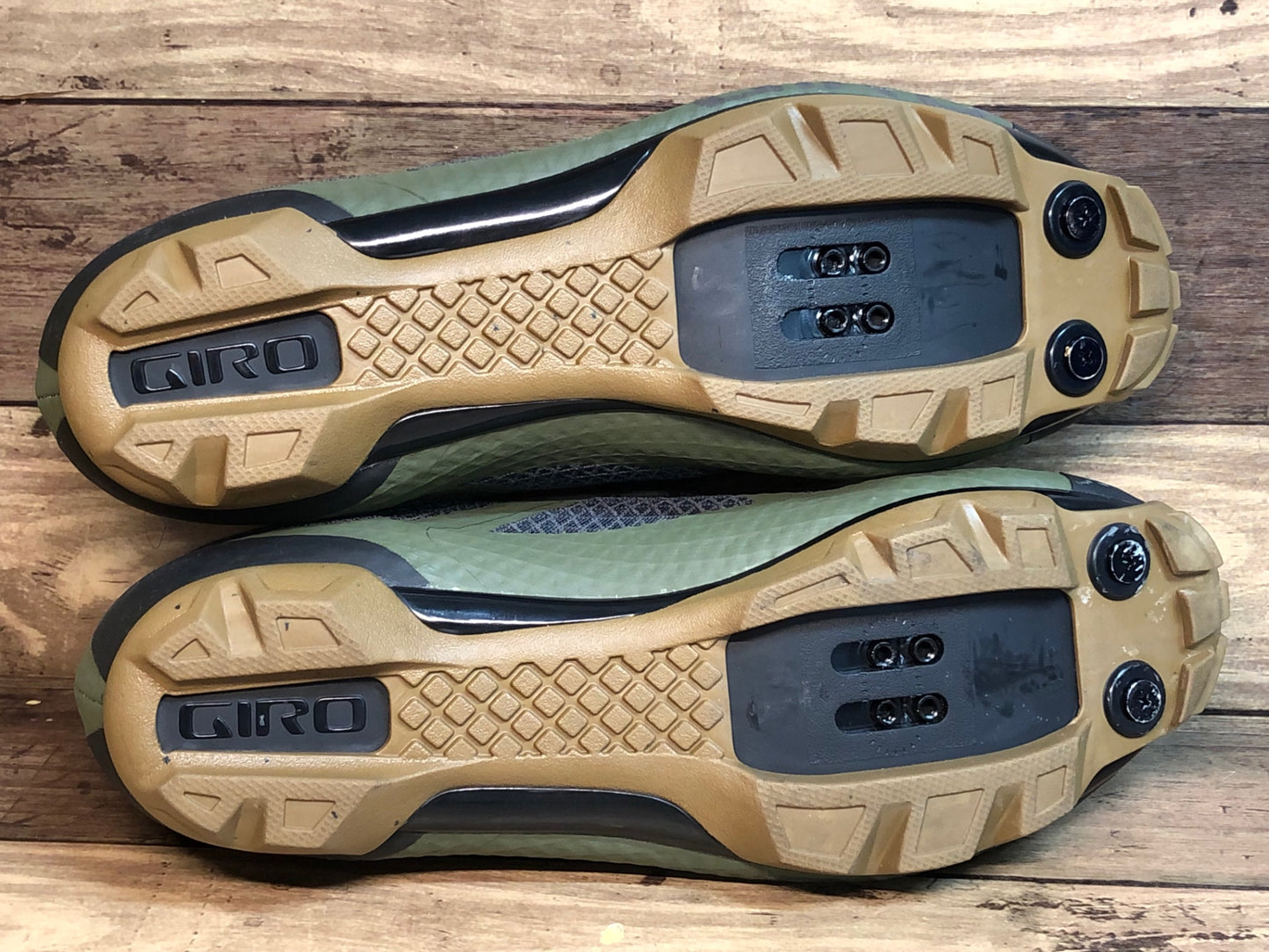 IP796 ジロ GIRO Rincon ビンディングシューズ EU44 オリーブ