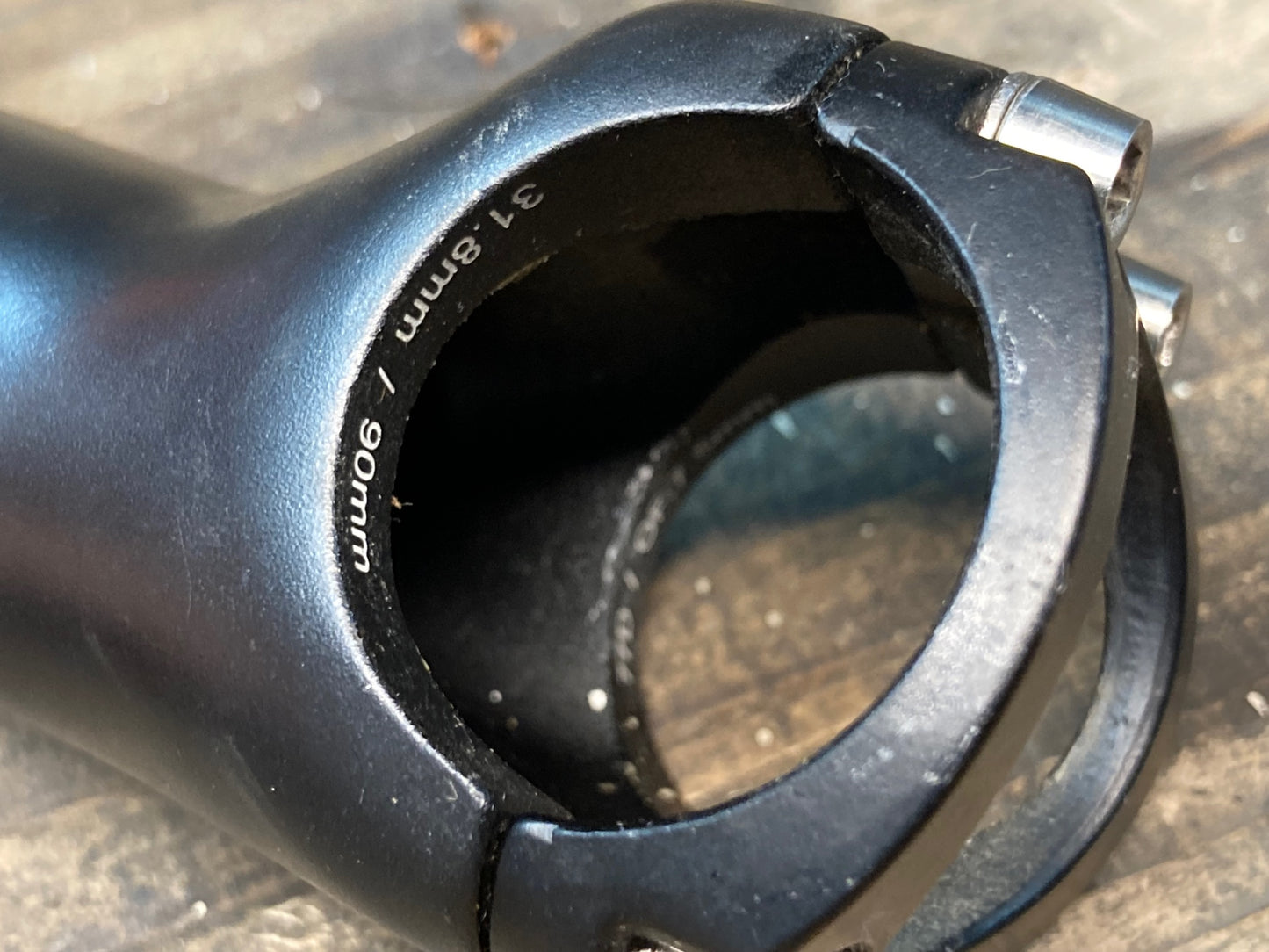 IN893 ワンバイエス One by ESU スージーステム 黒 90mm Φ31.8 OS