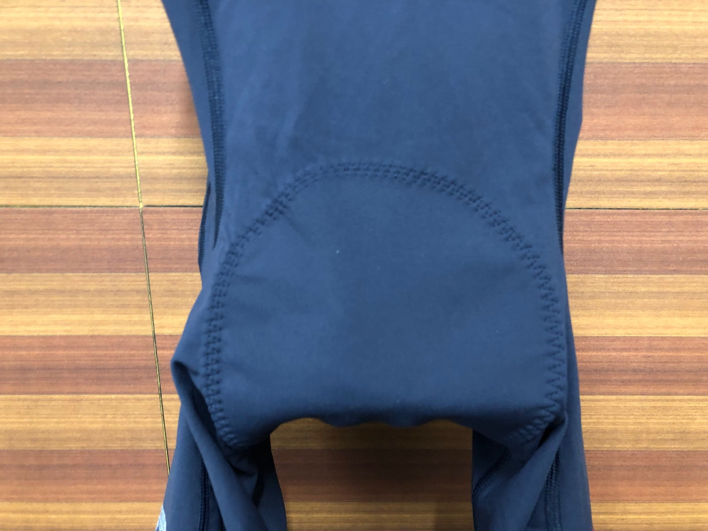 IO532 ヴェロビチ velobici MODERNIST BIB SHORTS ビブショーツ 紺 4