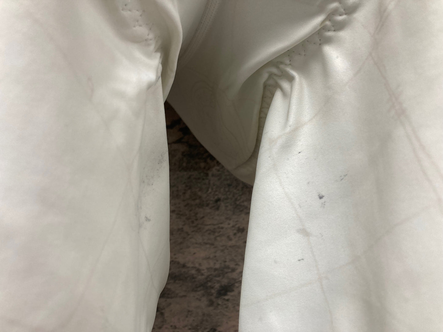 IY625 パンダーニ Pandani ビブショーツ 白 L