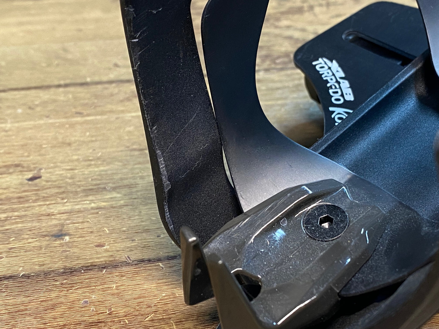 IZ030 XLAB TORPEDO KOMPACT ハイドレーション ベース カーボン