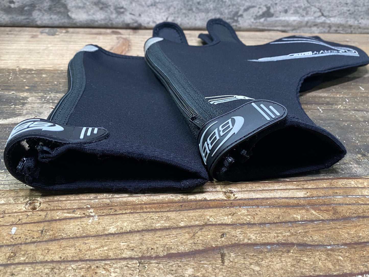 IR947 BBB シューズカバー 黒 SIZE41/42