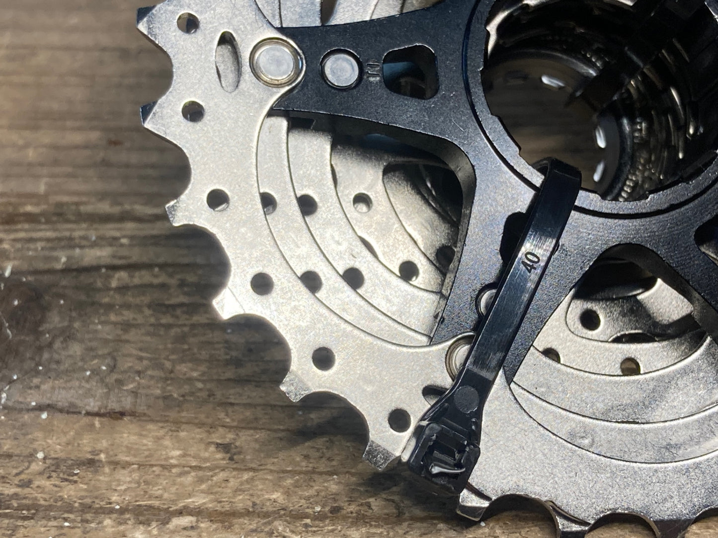 IX778 シマノ SHIMANO 105 CS-R7000 スプロケット 11-30T 11S