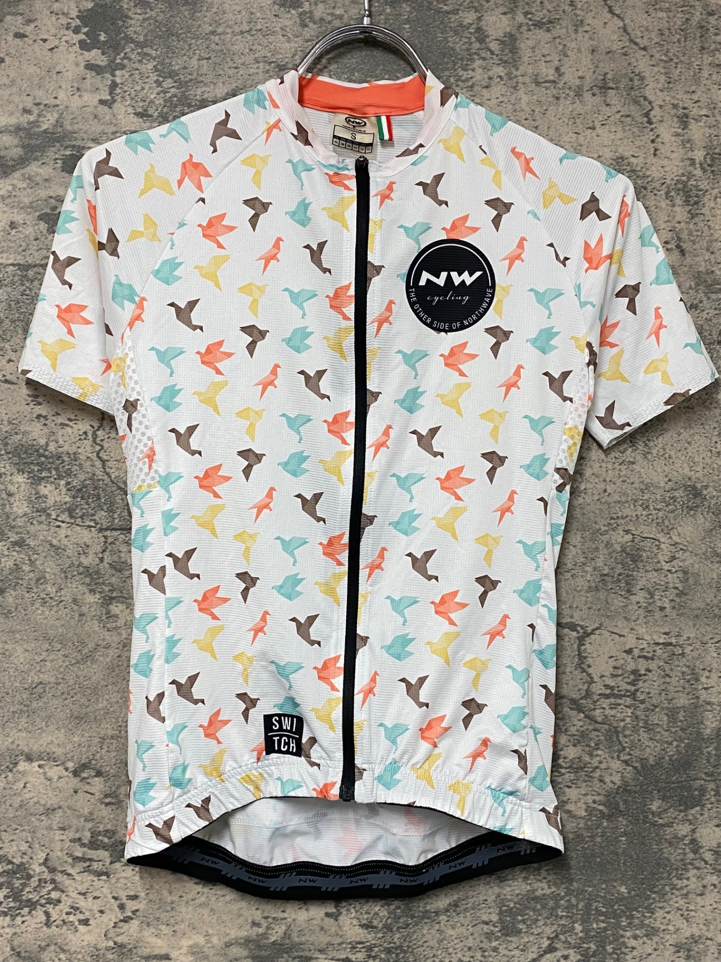 IV537 ノースウェーブ Northwave SWITCH 半袖 サイクルジャージ 白 鳥柄 S