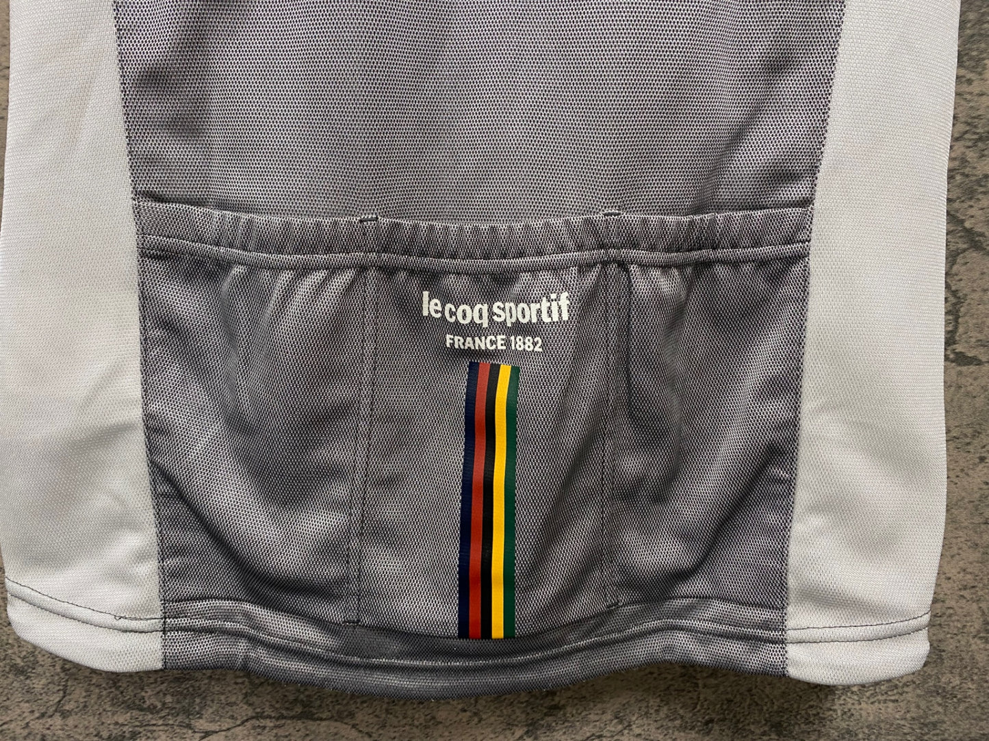 IW806 ルコックスポルティフ le coq sportif 半袖 サイクルジャージ グレー 白 M ※ほつれ、プリント劣化