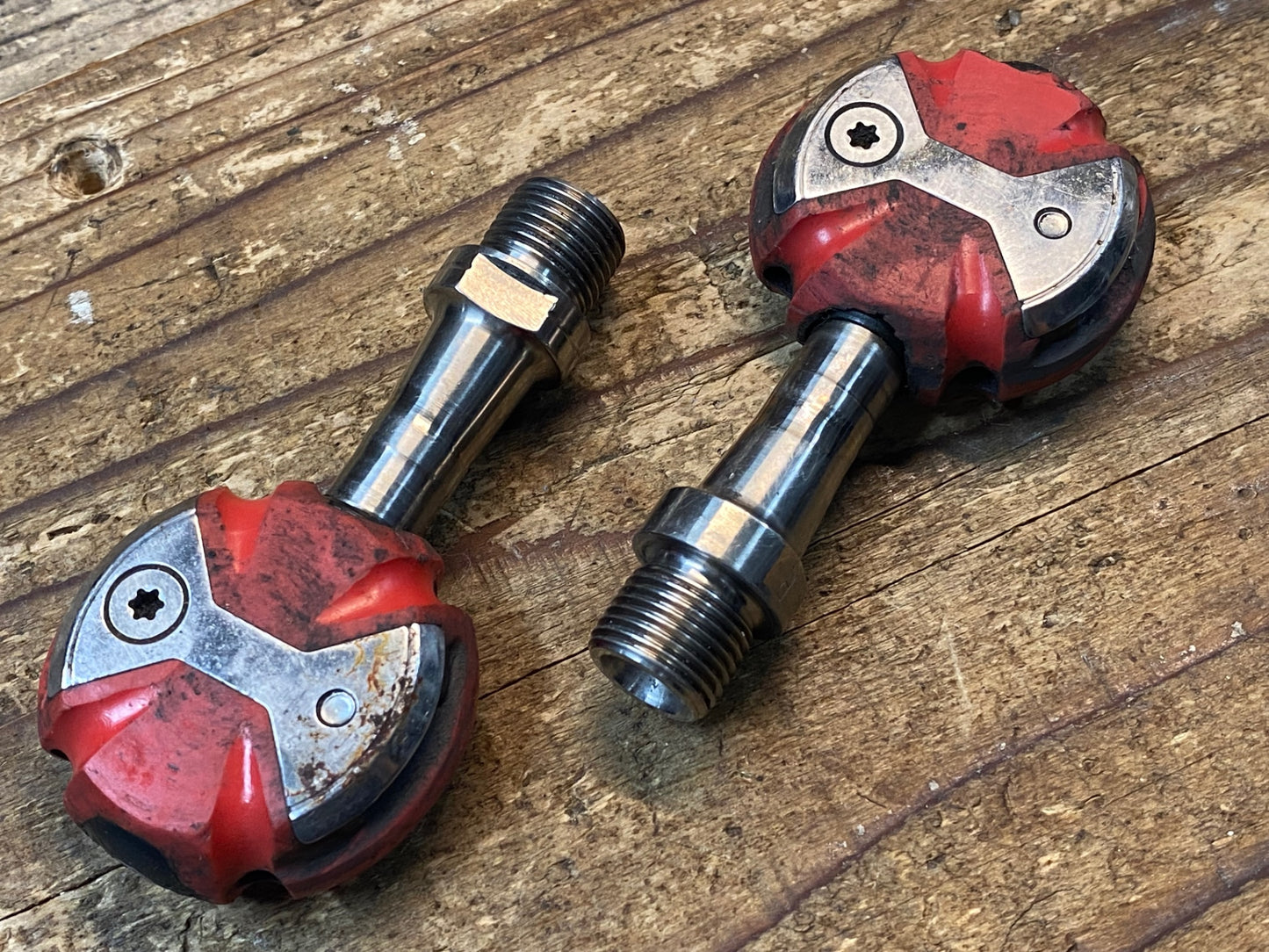 IV192 スピードプレイ SPEEDPLAY ビンディングペダル 赤 チタンシャフト ※シャフトガタ大 ジャンク