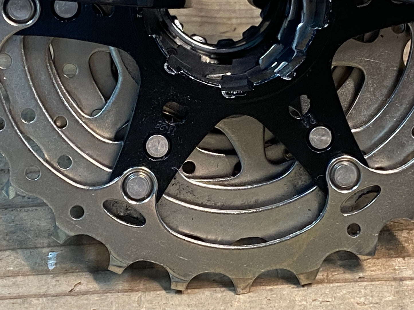 IO220 シマノ SHIMANO 105 CS-5800 スプロケット 11S 11-28T