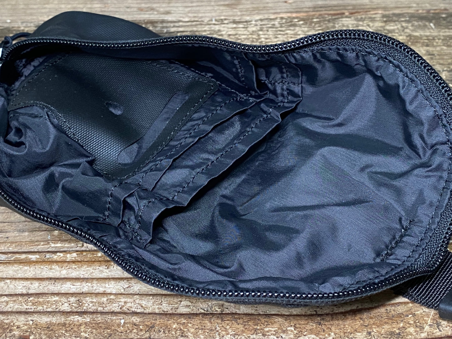 IW511 バグジャック bagjack ポーチ 黒