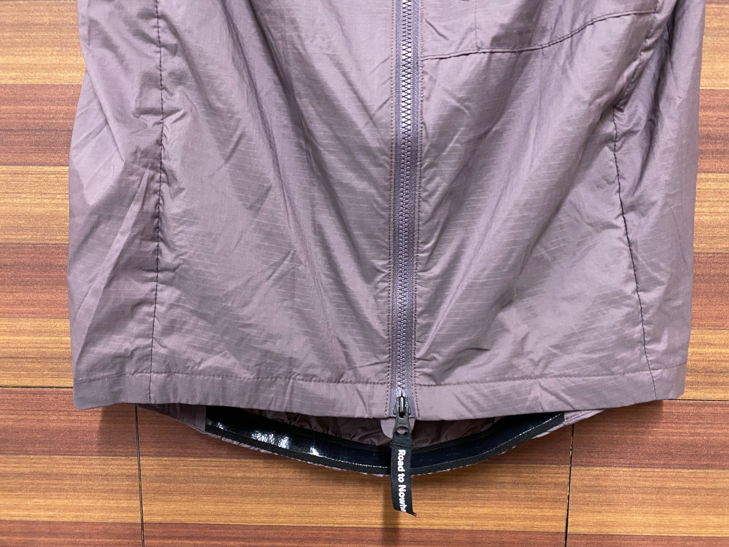 IH345 パスノーマルスタジオ PAS NORMAL STUDIOS エッセンシャル Essential Insulated Gilet サイクルベスト ジレ パープル XS