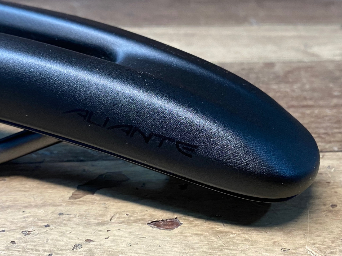 IM939 フィジーク Fizik TEMPO ALIANTE R3 サドル KIUMレール 155mm