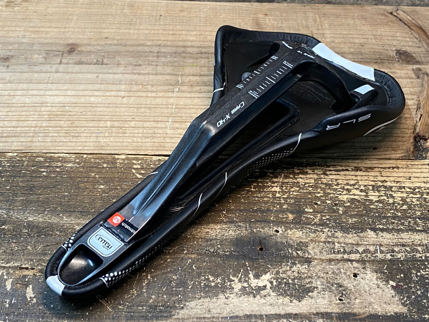 IO982 セライタリア SELLA ITALIA SLR モノリンク Monolink サドル CARB X-40 カーボンレール