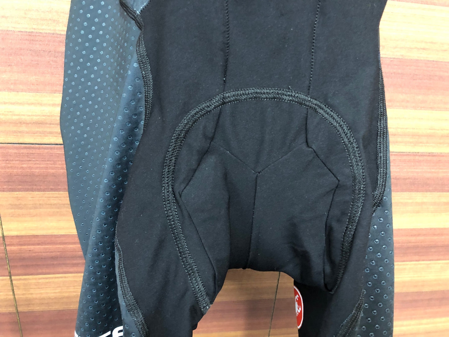 IK421 カステリ CASTELLI ROSSO CORSA ビブショーツ 黒 M