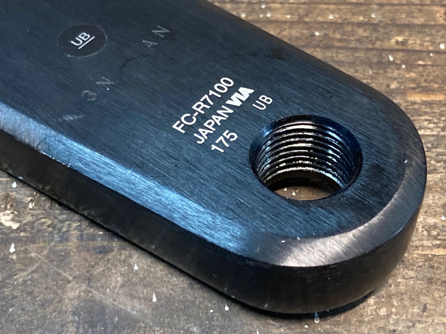 IN467 シマノ SHIMANO 105 FC-R7100 クランクアーム 175mm