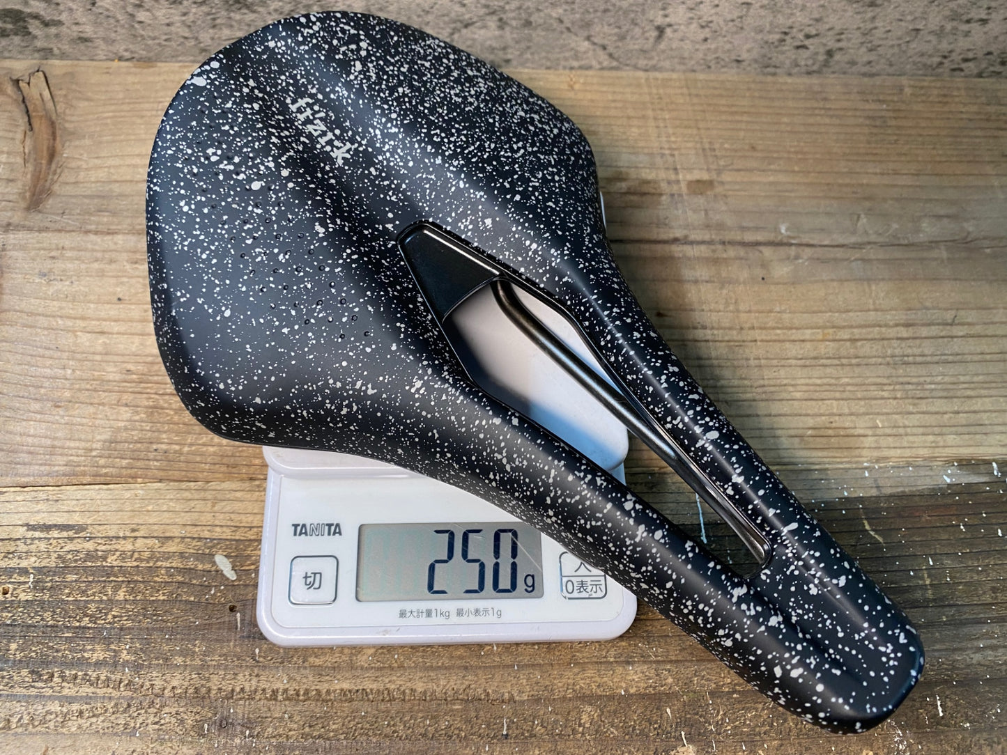 IX399 フィジーク fizik テンポ アルゴ TEMPO ARGO R3 サドル kiumレール 160mm LES CLASSIQUES