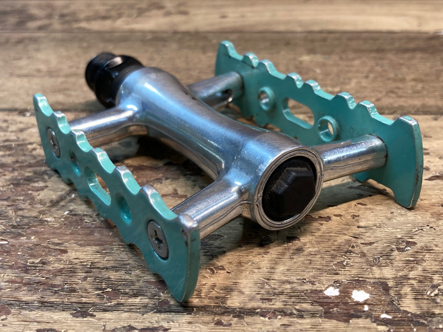 IK380 ビアンキ Bianchi 純正 フラットペダル チェレステ