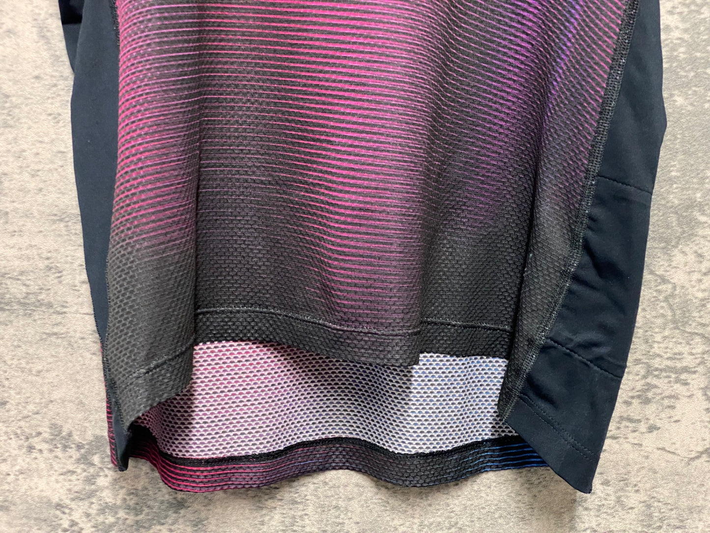 JB022 ラファ Rapha PRINT PRO TEAM BASE LAYER ノースリーブ ベースレイヤー 紫 L