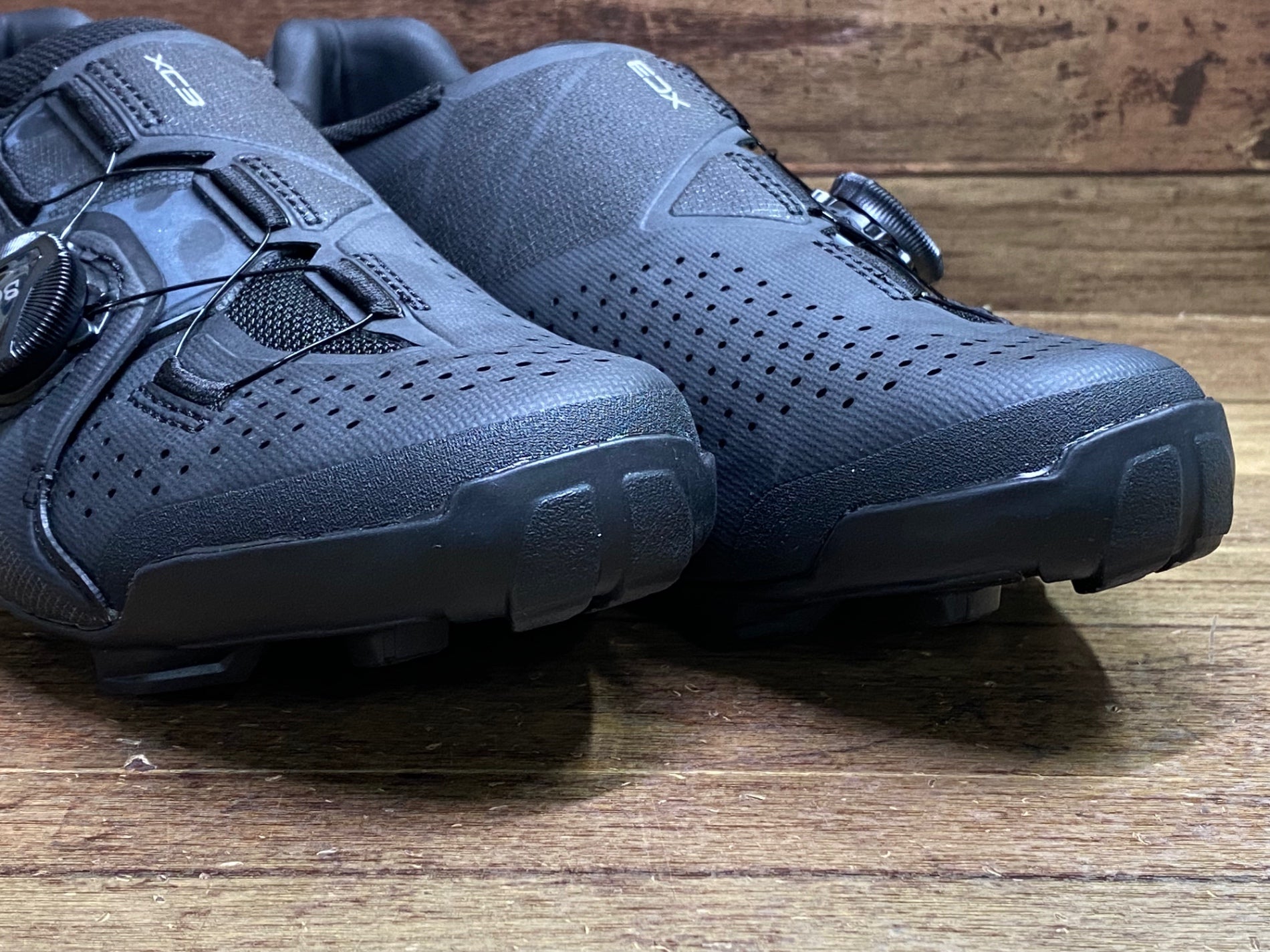 IH425 シマノ SHIMANO XC3 ビンディングシューズ 黒 SH-XC300