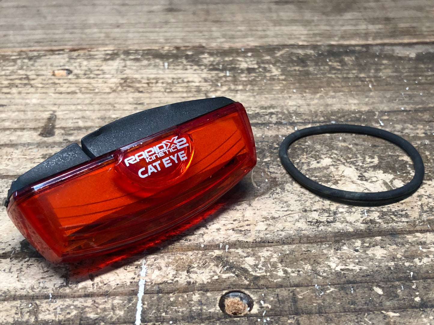 IY599 キャットアイ CATEYE RAPID X2 KINETIC リアライト ※点灯確認済み