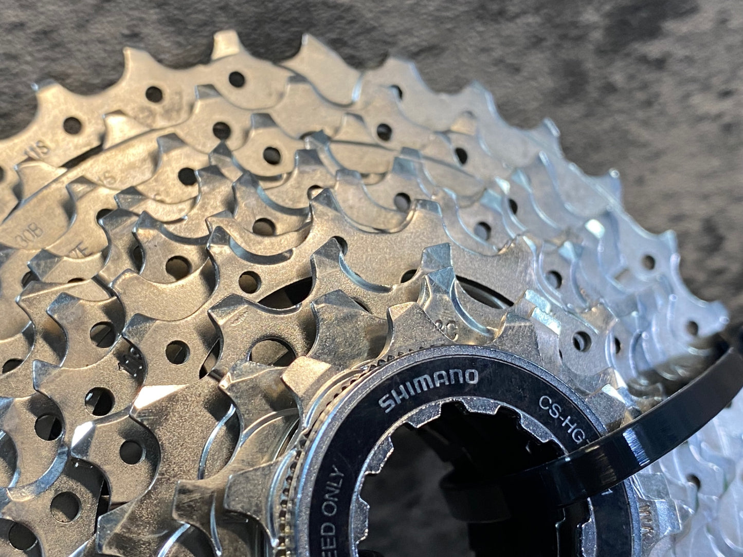 IP762 シマノ SHIMANO CS-HG700-11 スプロケット 11s 11-34T