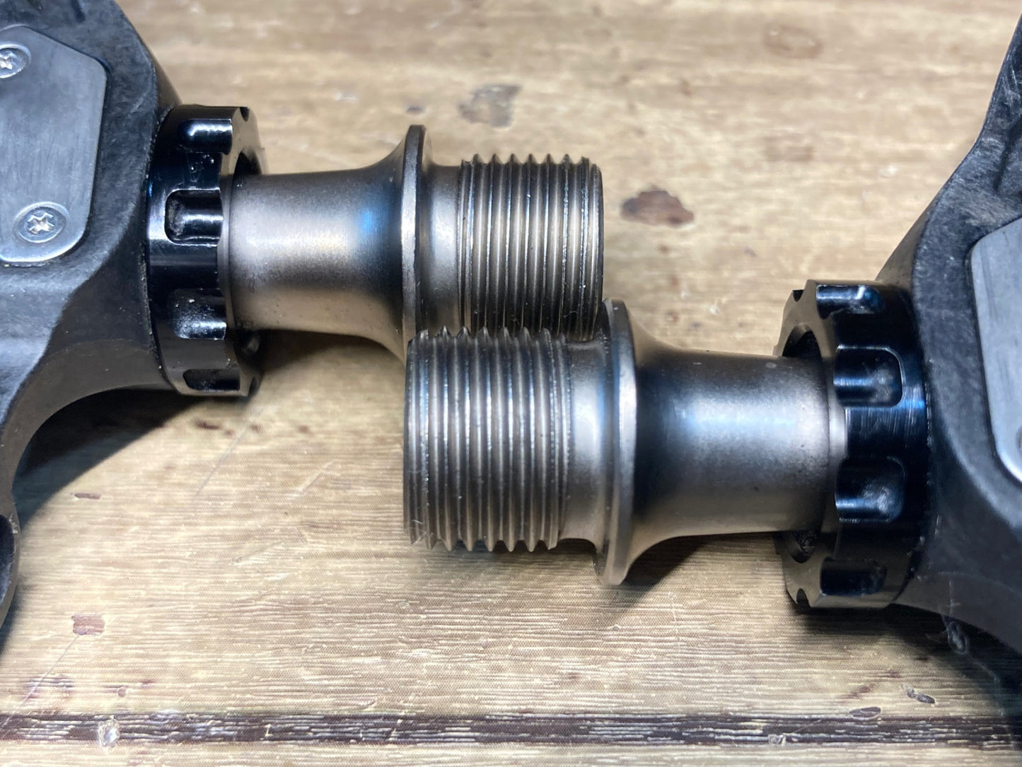 HQ575 シマノ SHIMANO 105 PD-R7000 ビンディングペダル SPD-SL ※回転スムーズ