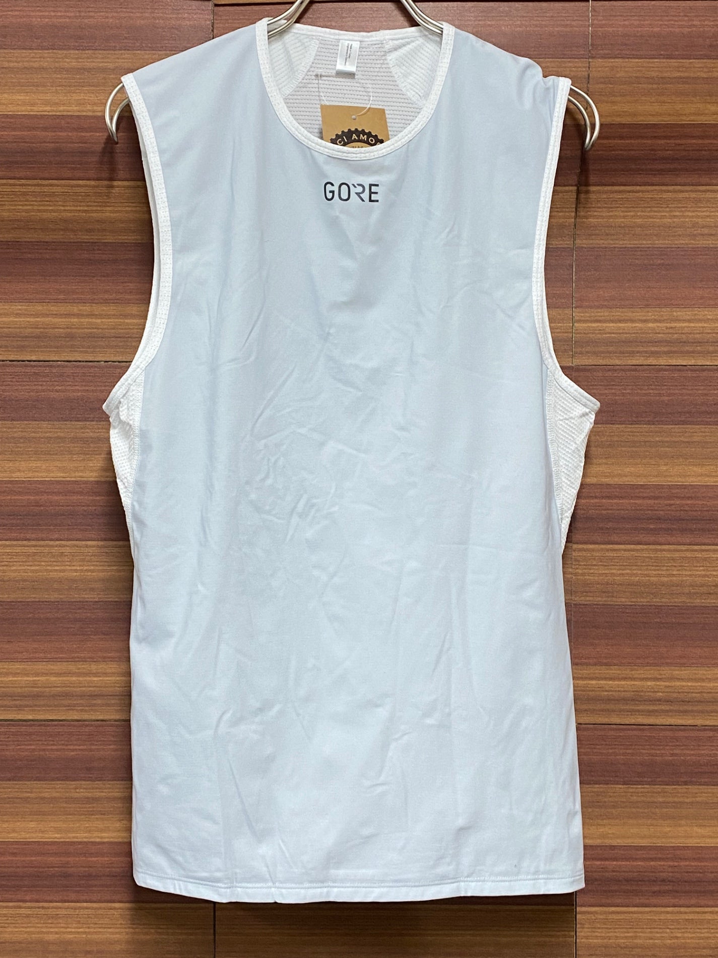 IV090 ゴア GORE ミドルレイヤー 白 EU M 防風 GORE WINDSTOPPER