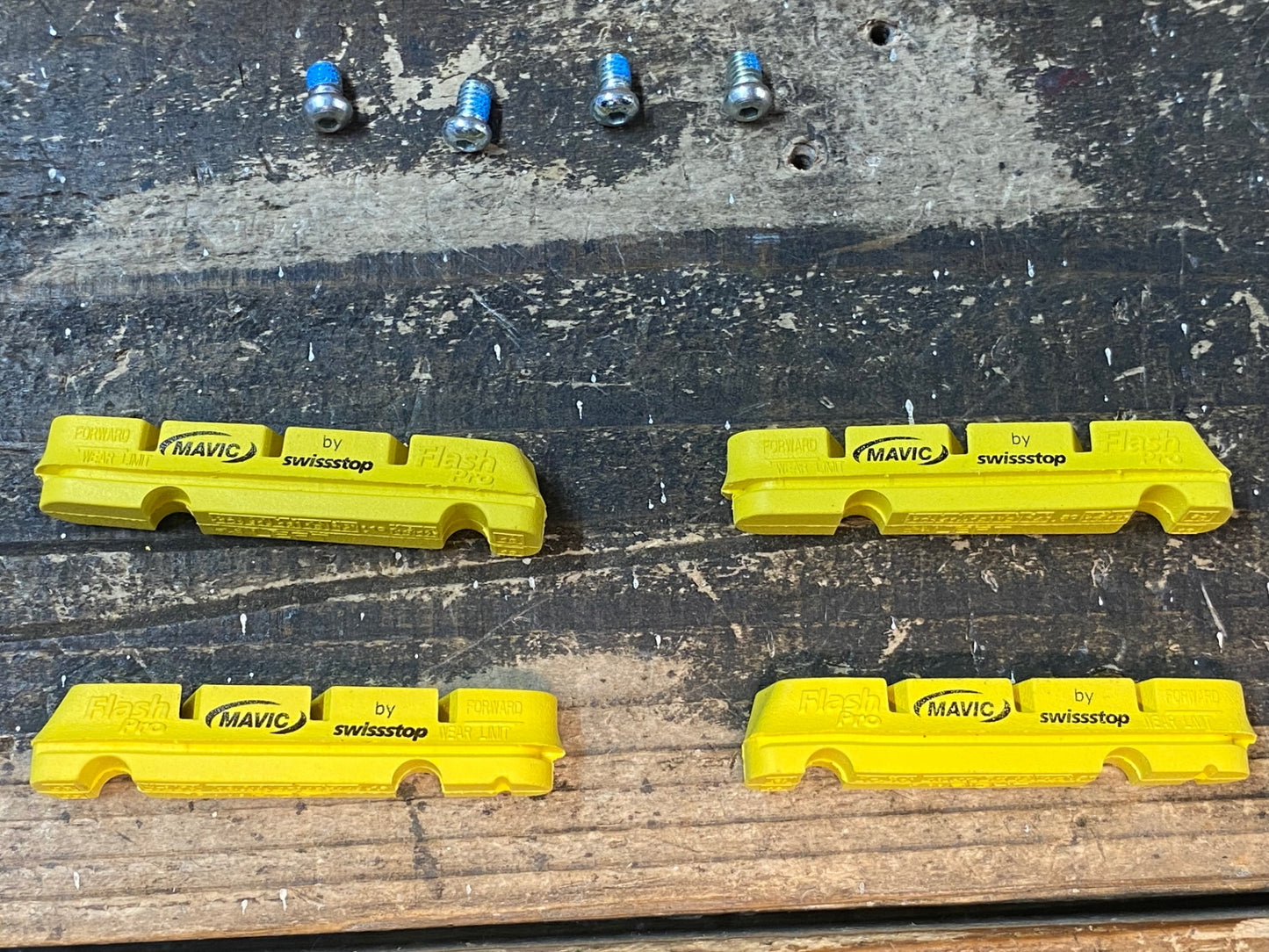 IV598 マヴィック MAVIC フラッシュプロ FLASH PRO カーボン ブレーキシュー シマノ用 前後ペア 未使用