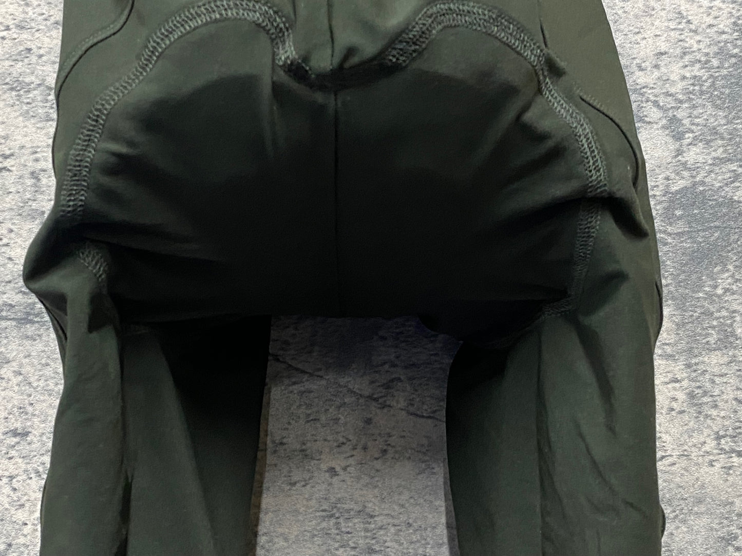 IZ178 カステリ CASTELLI ビブショーツ 深緑 M