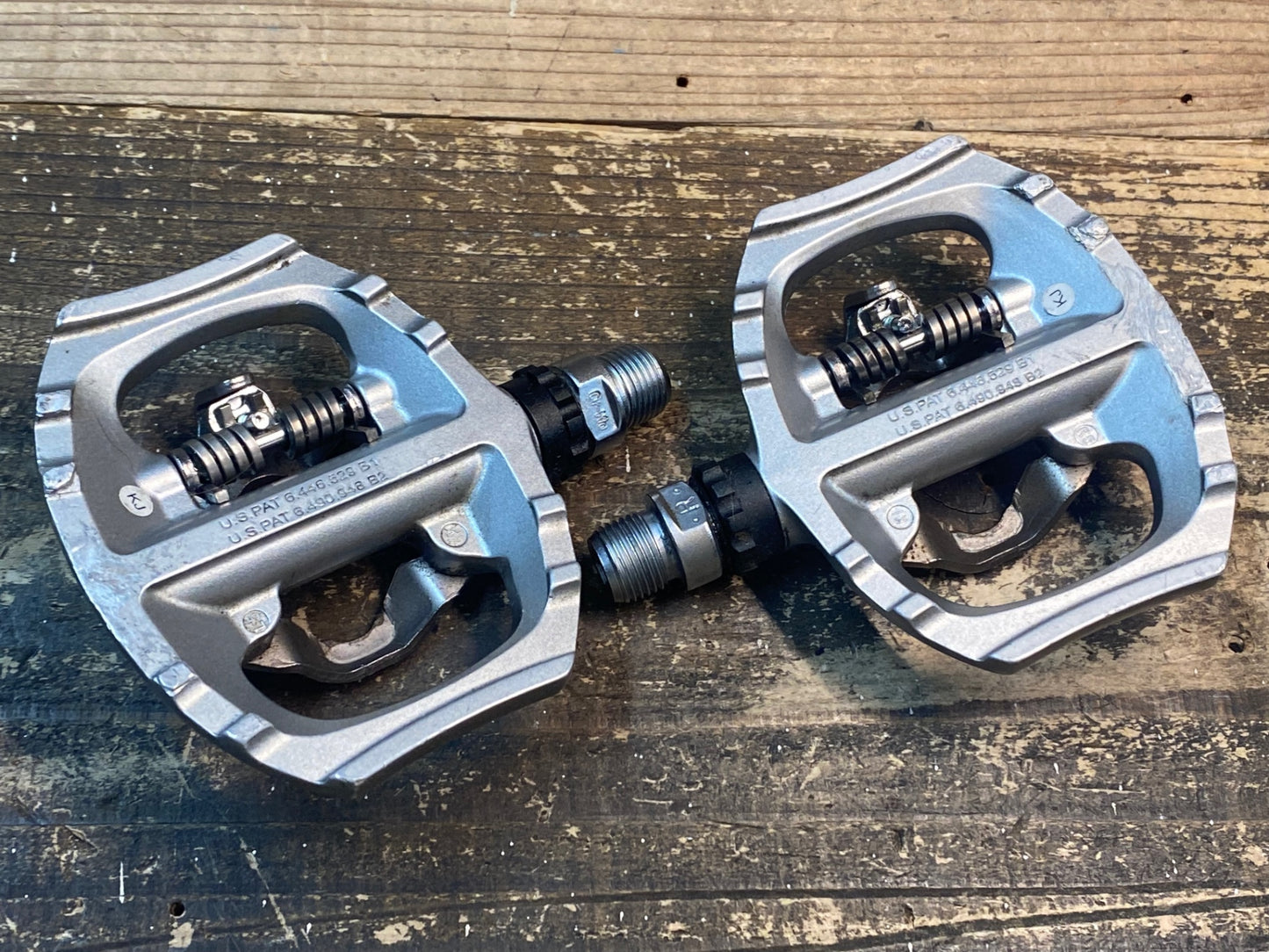 IZ704 シマノ SHIMANO PD-A530 ビンディングペダル 片面フラット SPD シルバー