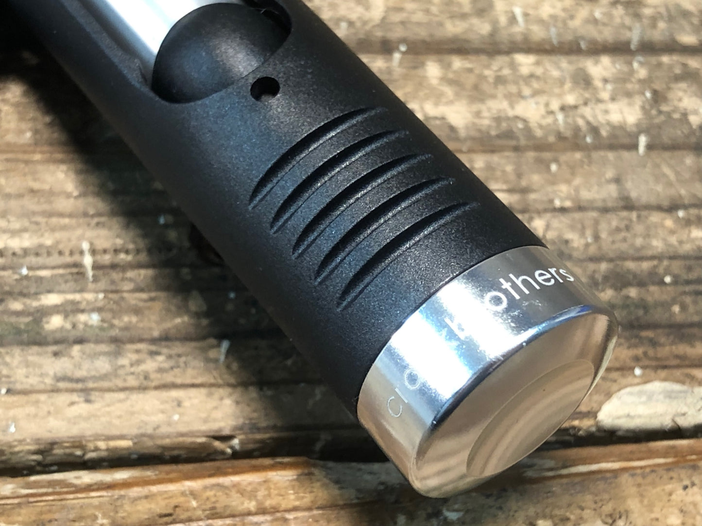 IS916 クランクブラザーズ crankbrothers 携帯 空気入れ シルバー