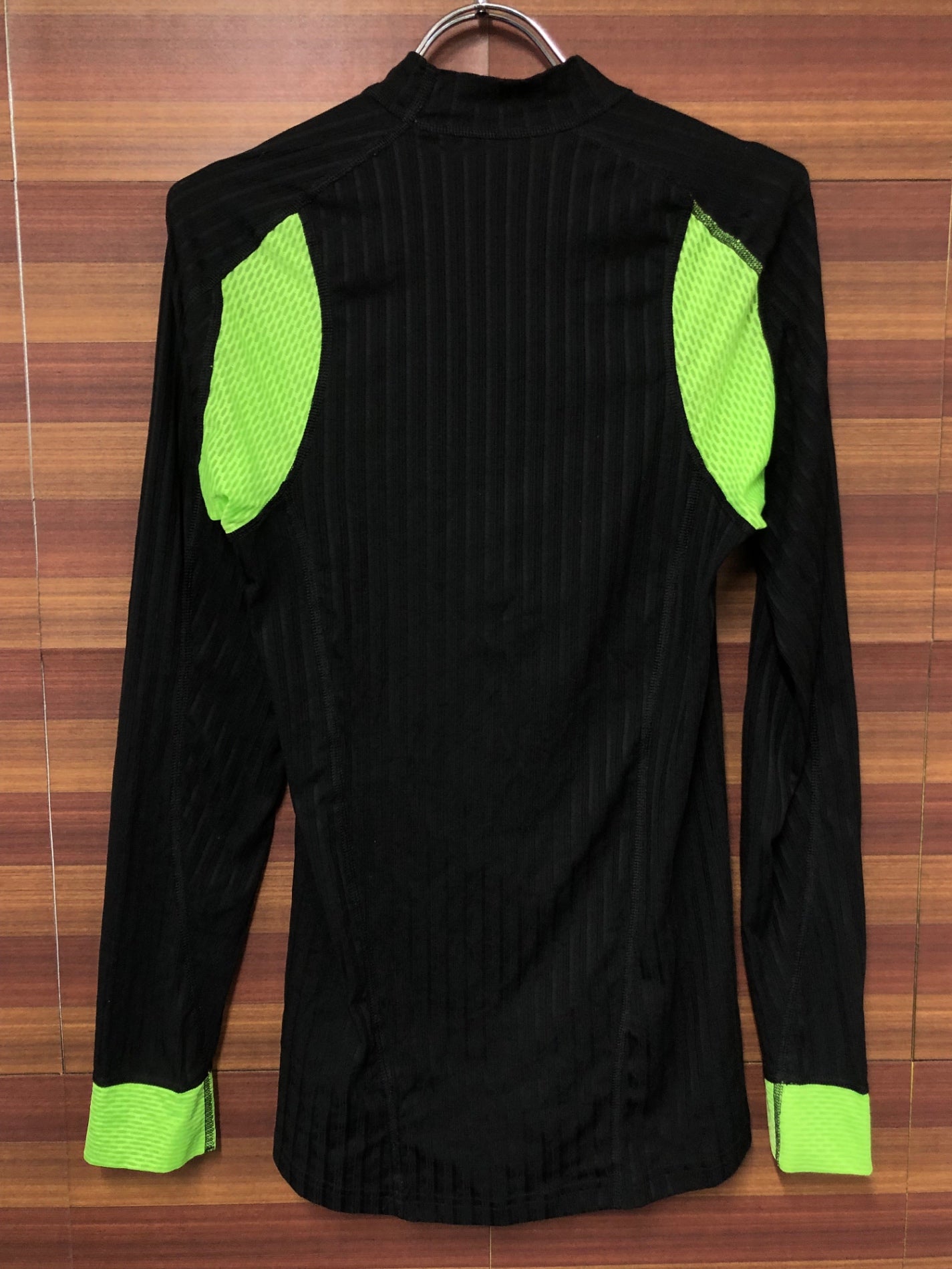 IT074 クラフト CRAFT 長袖 ベースレイヤー 黒 黄緑 S