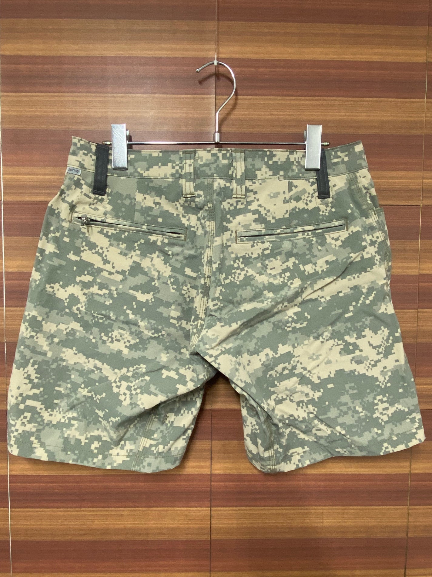 IS032 スワーブ SWRVE BLACK LABEL LIMITED WATER&WIND REPELLANT ハーフパンツ W32 迷彩