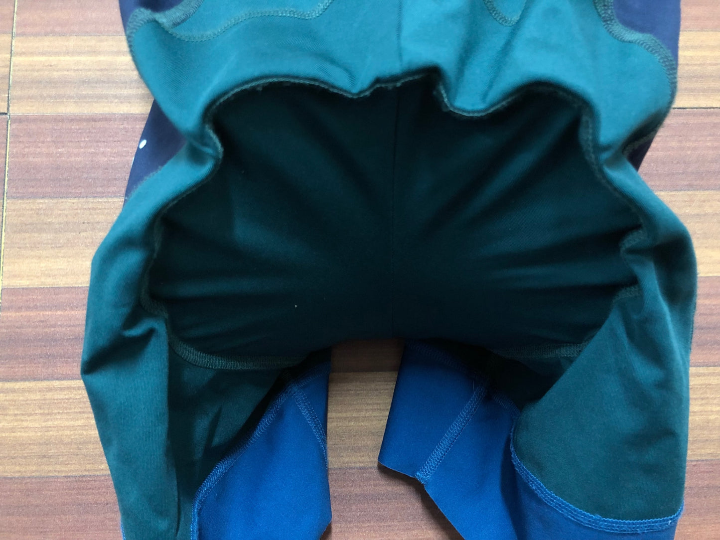 IR931 ラファ Rapha OUTDOOR VOICES HIGH-WAISTED PADDED SHORTS レーサーパンツ 緑紺 XXS