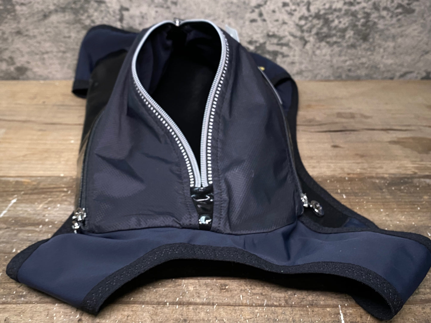 IO805 アソス assos GT spider bag リュックサック バックパック 黒