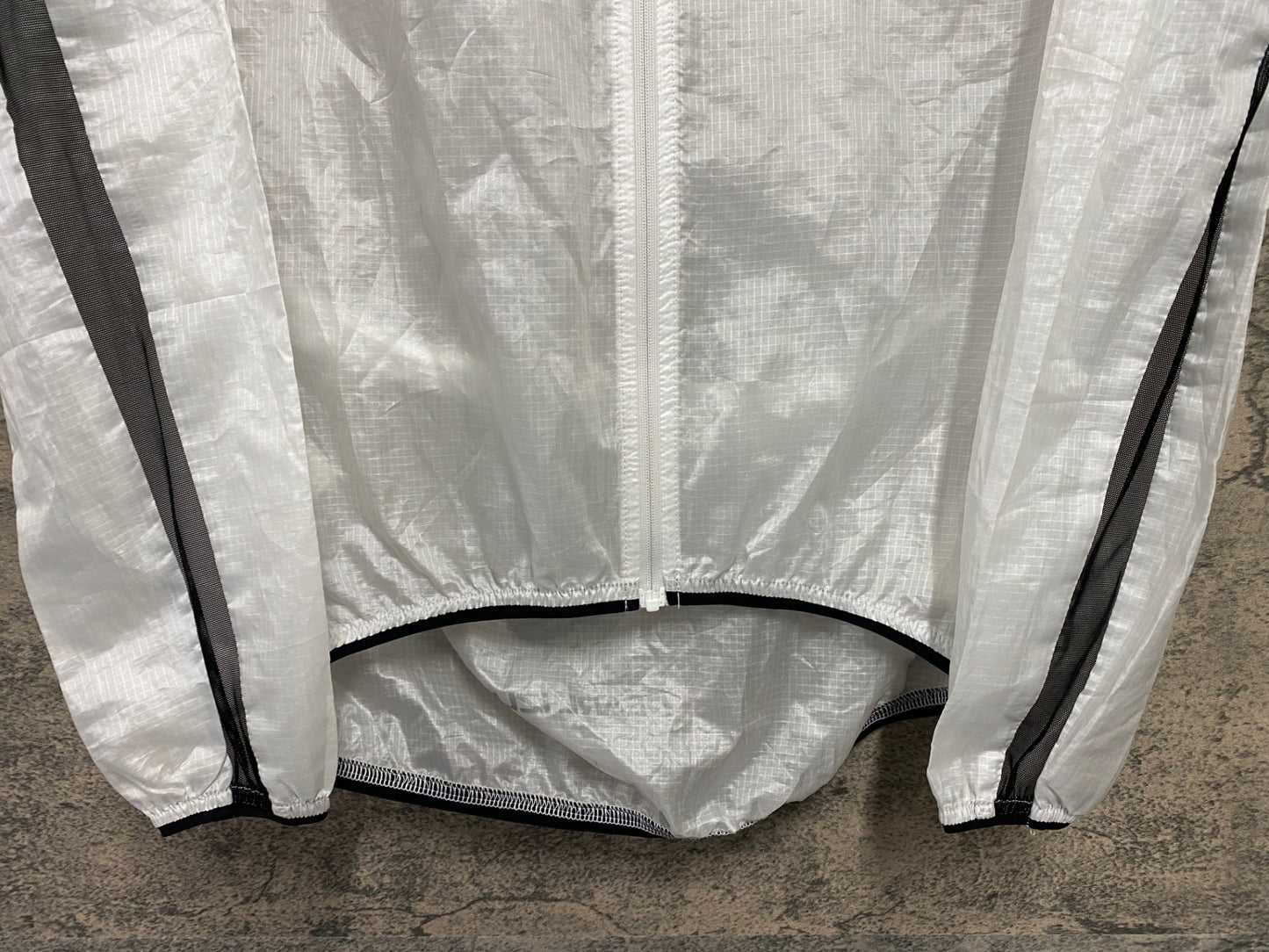 IY213 パールイズミ PEARL iZUMi 長袖 ウインドブレイカー 白 S