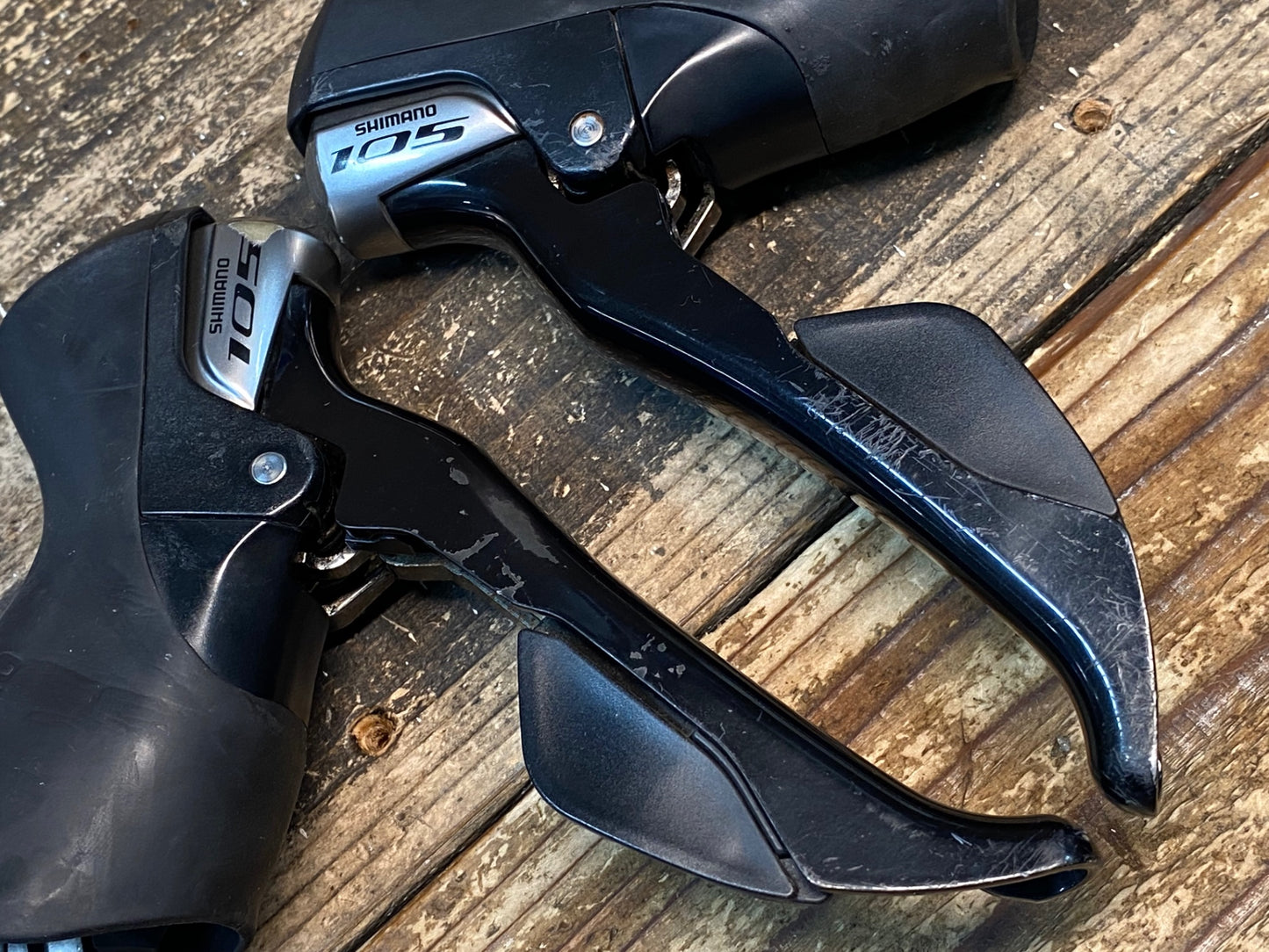 IY310 シマノ SHIMANO 105 ST-5800 STIレバー 2x11S