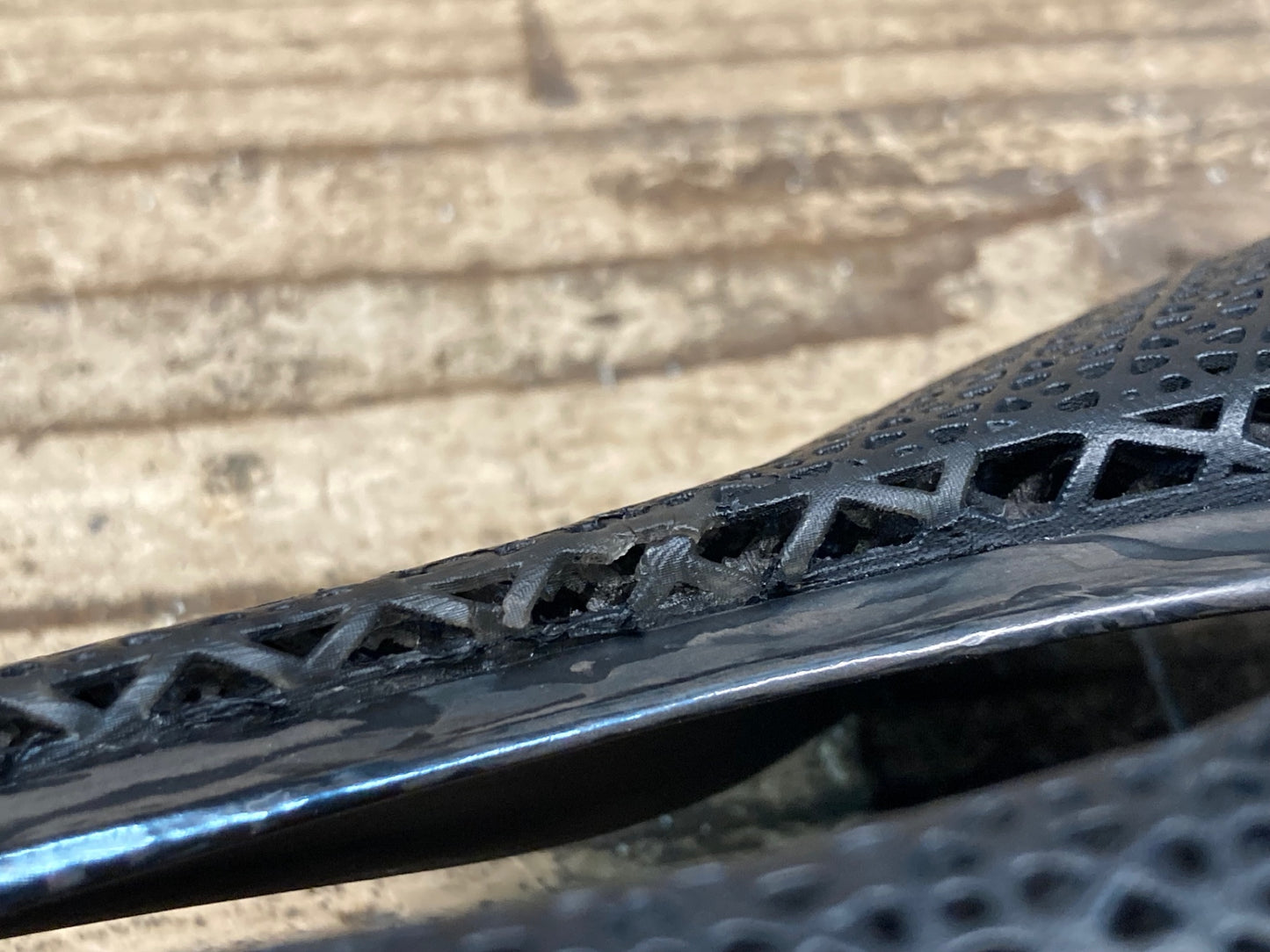 IZ279 TNi 3D printing Ⅱサドル 黒 カーボンレール 150mm ※座面破れあり