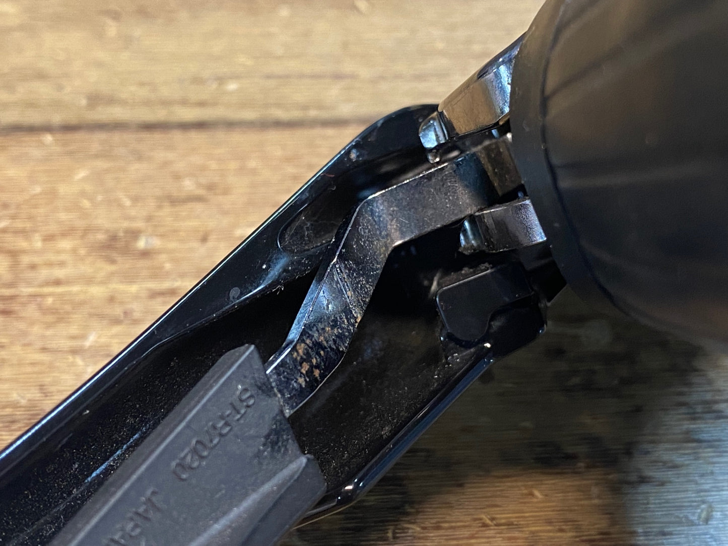 IY654 シマノ SHIMANO 105 ST-R7020 STIレバー 左 前期 2s 油圧