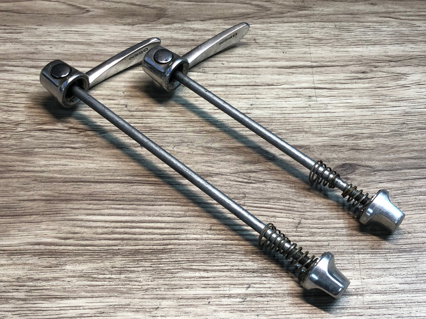 IW852 シマノ SHIMANO デュラエース DURA-ACE クイックリリース 前後セット