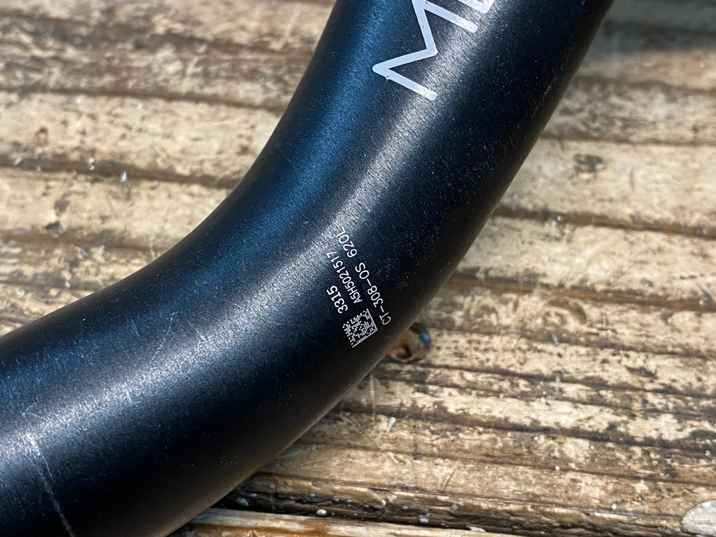 IP021 FSA Metropolis Handlebar ライザーバー Φ31.8 615mm