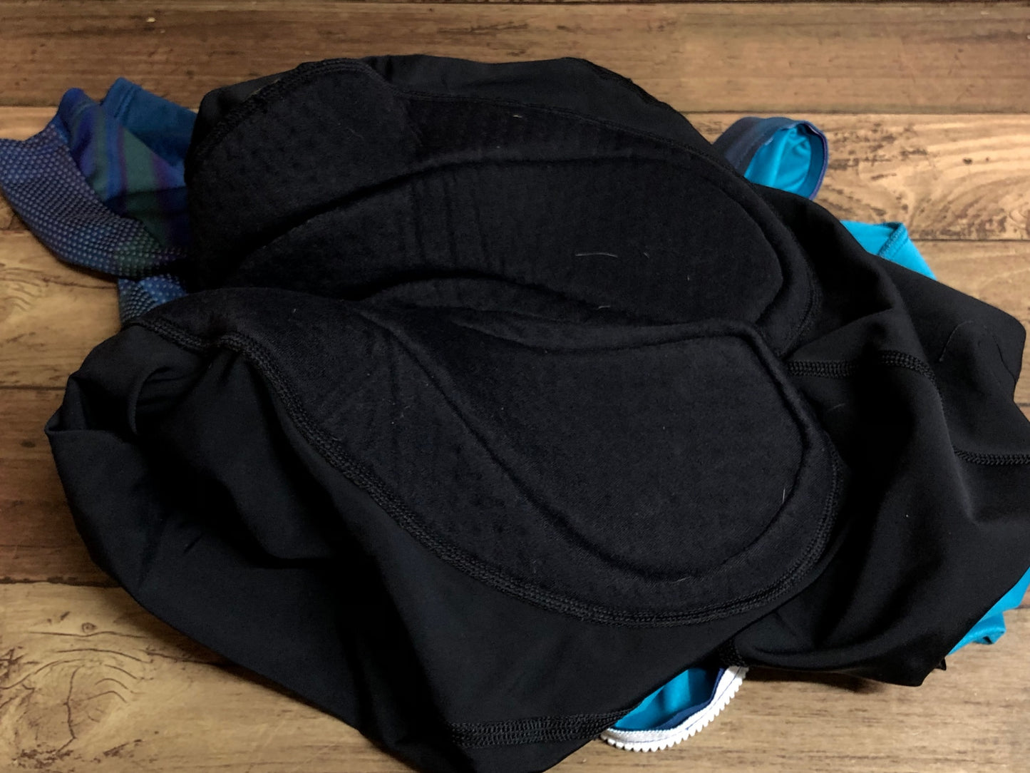 IO040 ラファ Rapha PRO TEAM CRIT AEROSUIT エアロスーツ ワンピース サイクルジャージ 紫緑黒 M