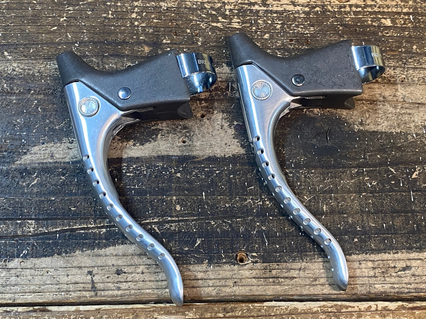 IO811 カンパニョーロ CAMPAGNOLO RECORD COLNAGO 刻印 ブレーキレバーキャリパーセット 未使用