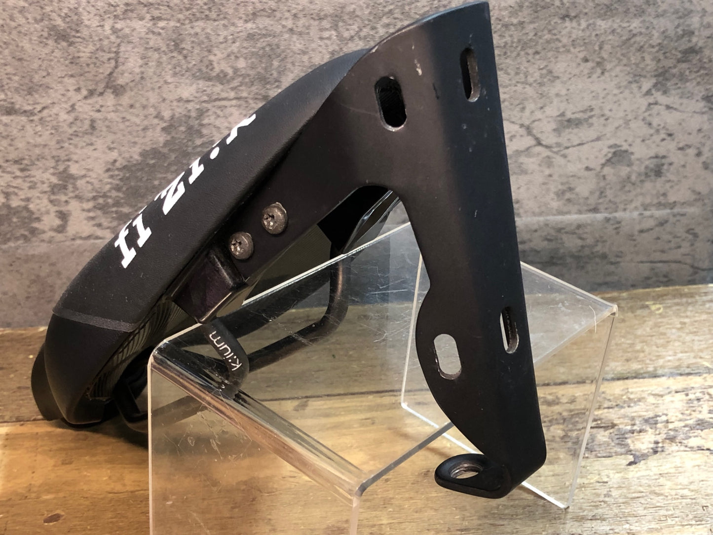 IX469 フィジーク fizik ミスティカ MISTICA サドル 黒 Regular TT kiumレール