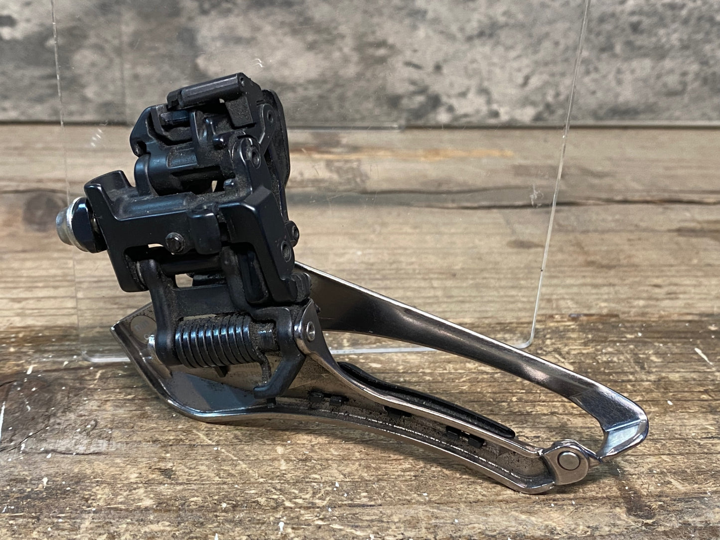 IT052 シマノ SHIMANO デュラエース DURA-ACE FD-R9100 直付 フロントディレイラー 2s