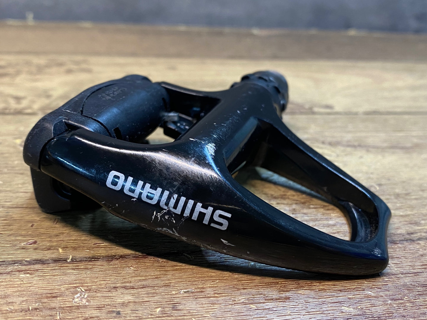 IZ019 シマノ SHIMANO LIGHT ACTION PD-R540 ビンディングペダル 黒