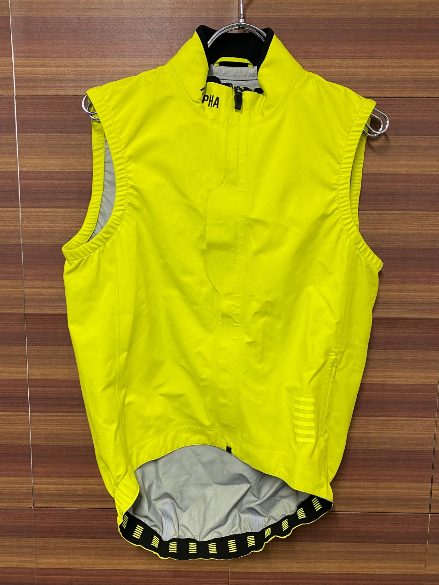 IT691 ラファ Rapha Pro Team Lightweight Rain Gilet ジレ