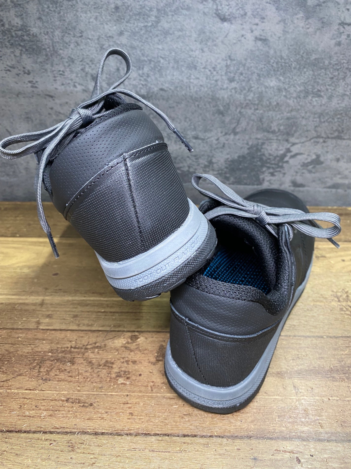 IY574 スペシャライズド SPECIALIZED 2FO FLAT MTB フラットシューズ 黒 40