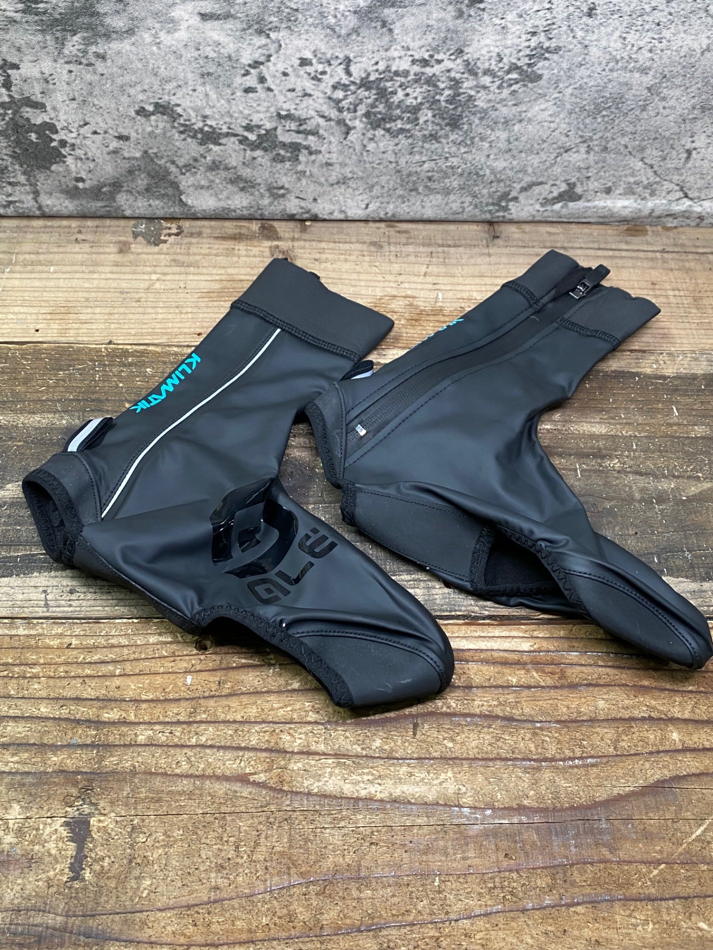 IT472 アレ ALE KLIMATIK シューズカバー 黒 M 裏起毛