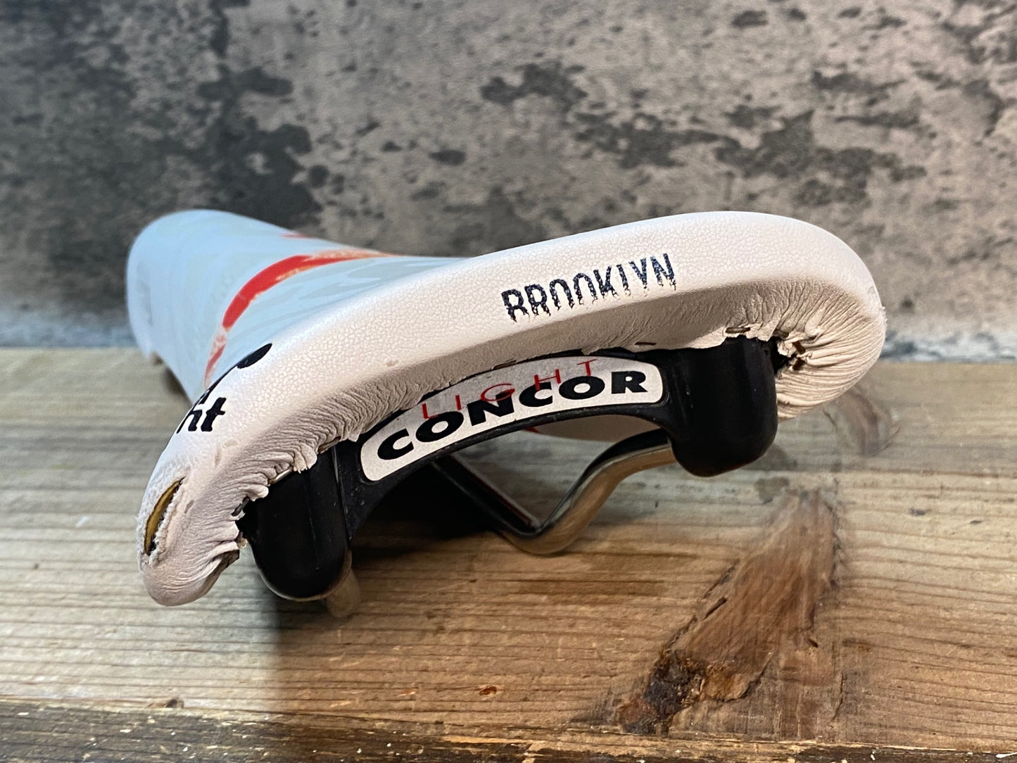 IR974 サンマルコ san marco コンコール CONCOR LIGHT サドル 白