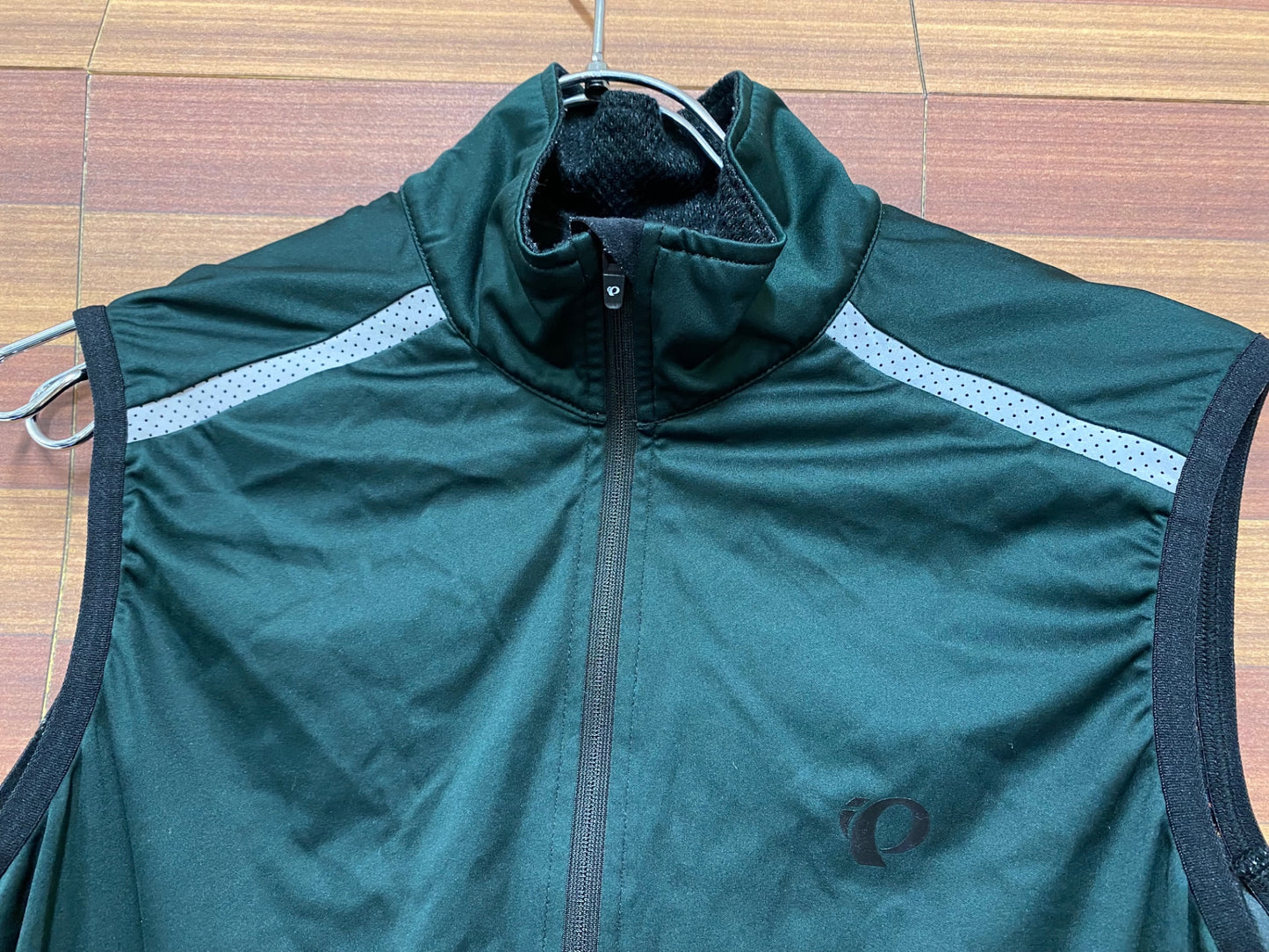 IL696 パールイズミ PEARL iZUMi ジレ 黒 M ※背中に傷あり